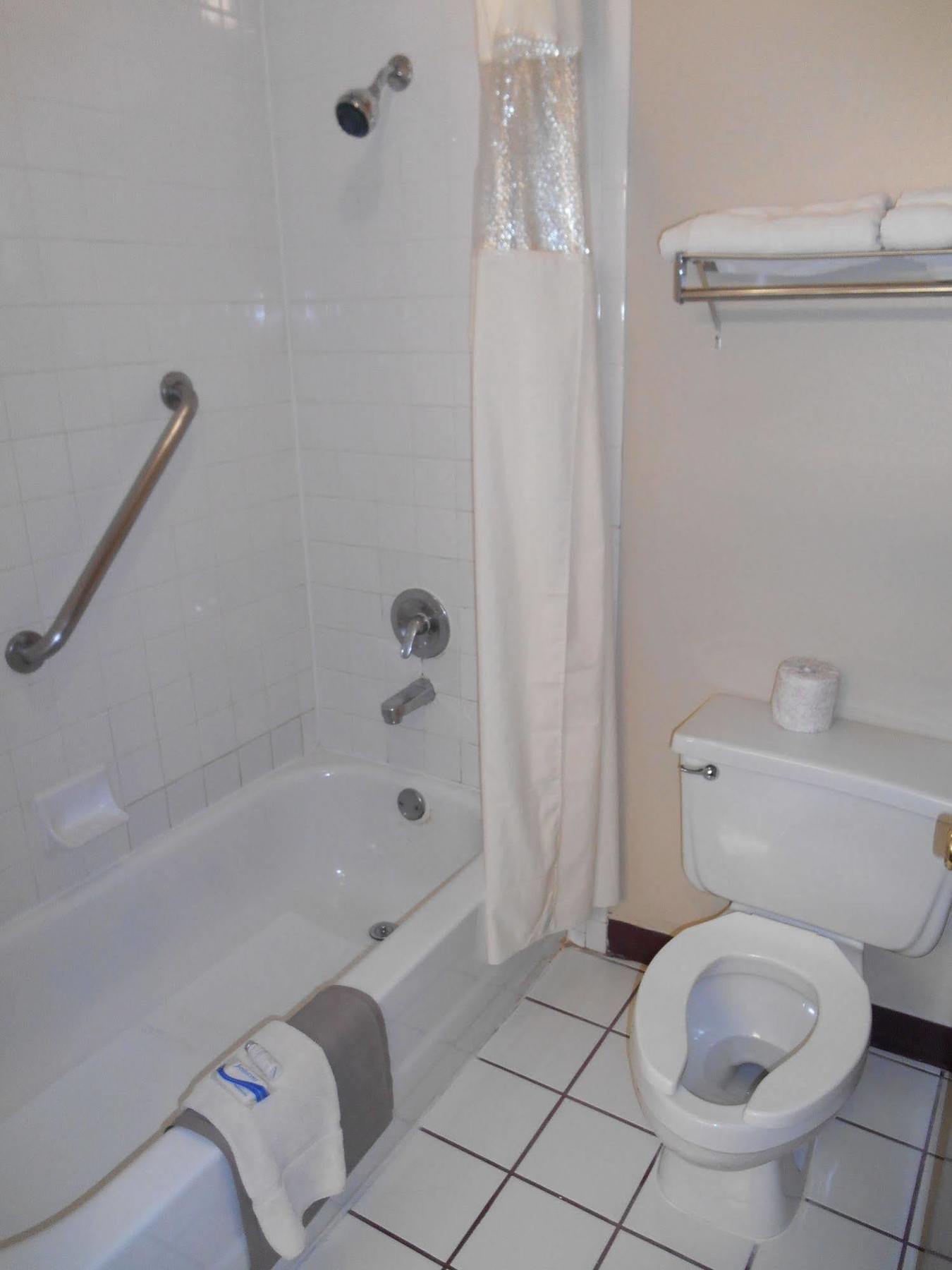 Rest Inn Форт Смит Екстериор снимка